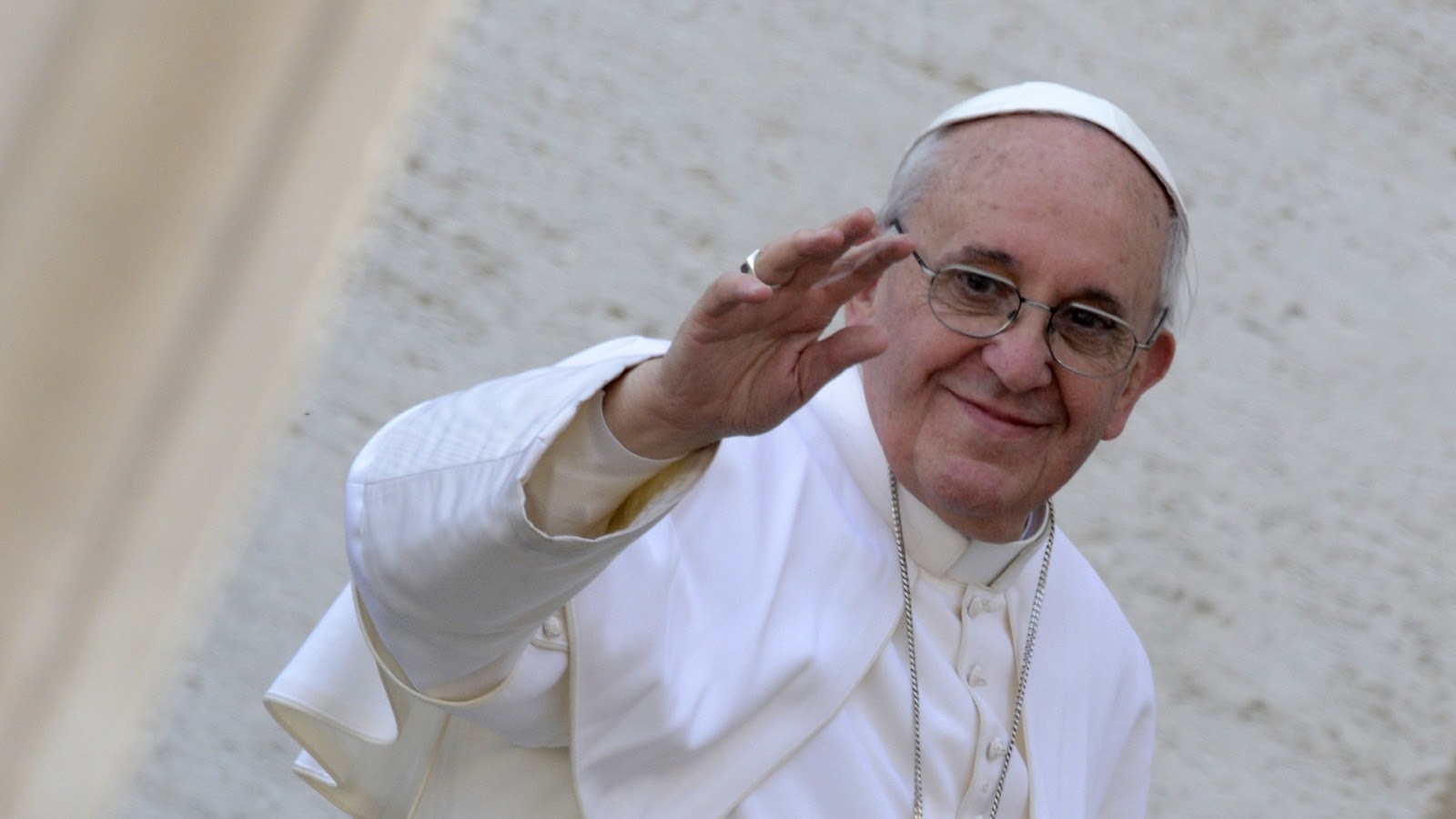Papa diz para bispos não aceitarem seminaristas gays, diz mídia Francisco alertou bispos italianos nesta semana a vetarem cuidadosamente candidatos ao sacerdócio. (Foto: Reprodução)