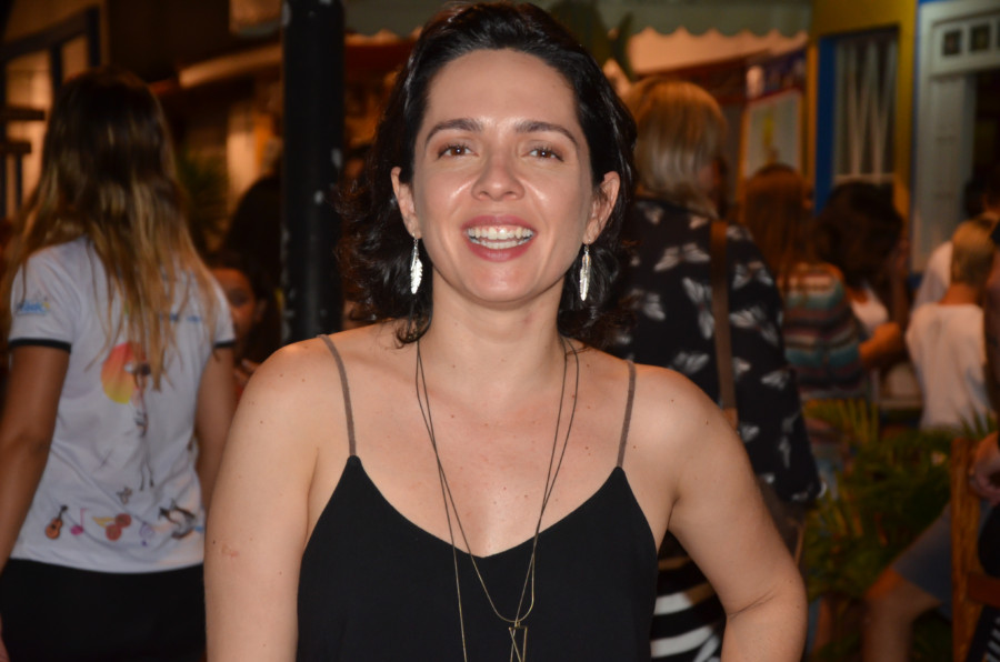 Nadia Bochi saiu do armário publicamente e falou sobre sua orientação sexual, machismo e assédio de chefe na web (Foto: Arquivo Pessoal)