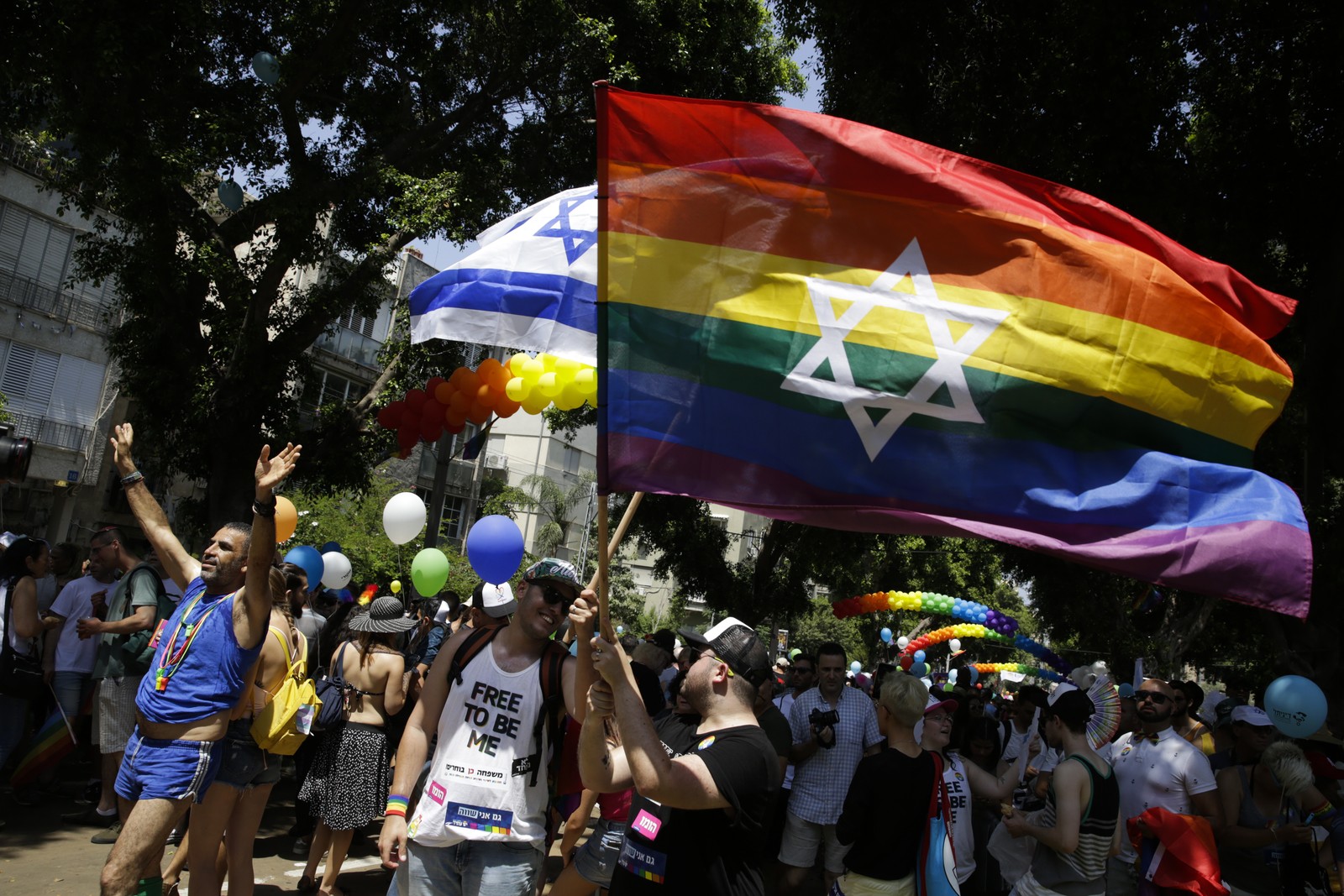 Tel Aviv tem Parada do Orgulho LGBT nesta sexta-feira (8) (Foto: Sebastian Scheiner/Reuters)