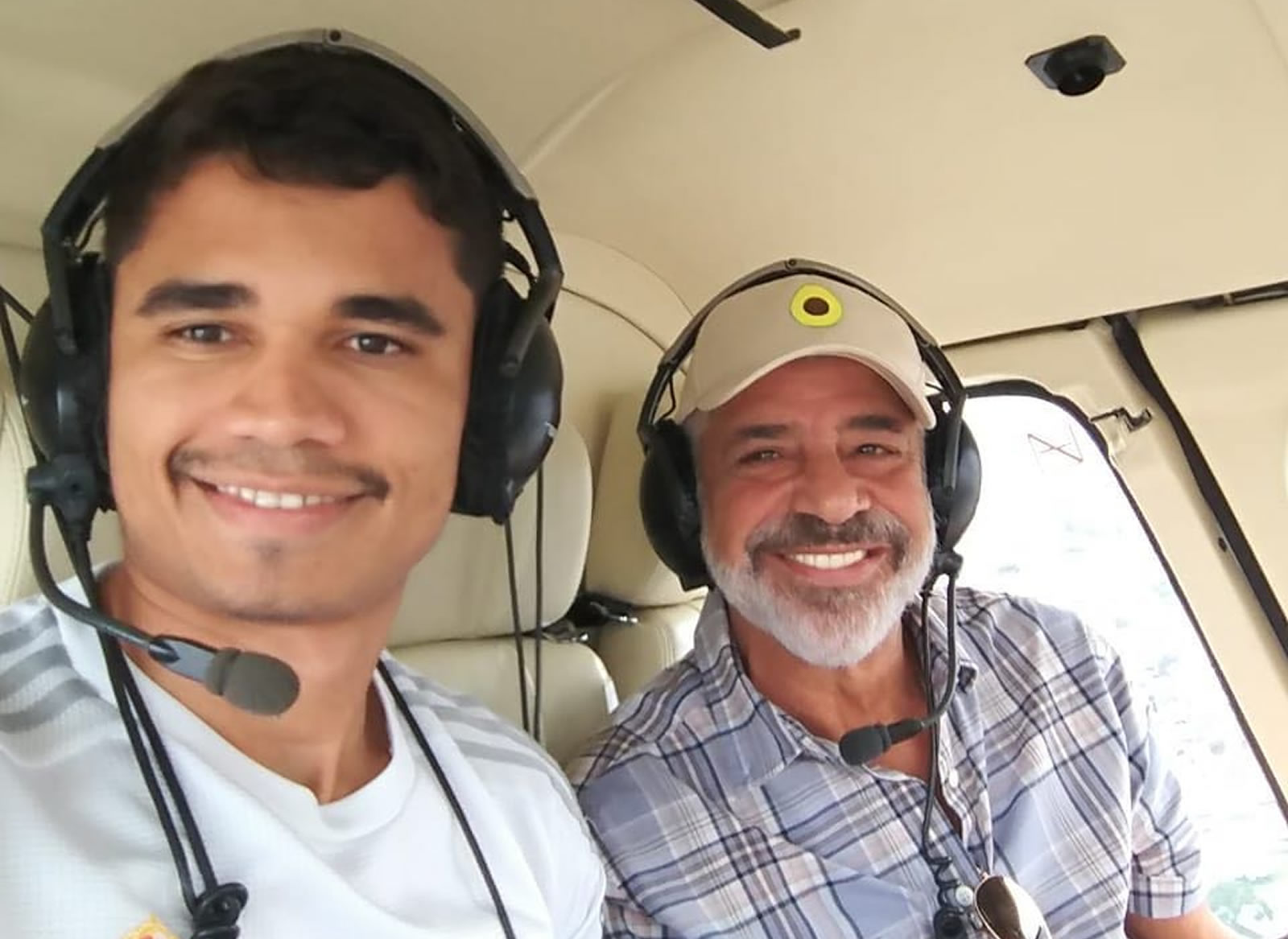 'Não temos nada a esconder', comenta Lulu Santos após assumir namoro Lulu Santos posta foto ao lado do namorado, Clebson Teixeira. (Foto: Reprodução/Instagram)