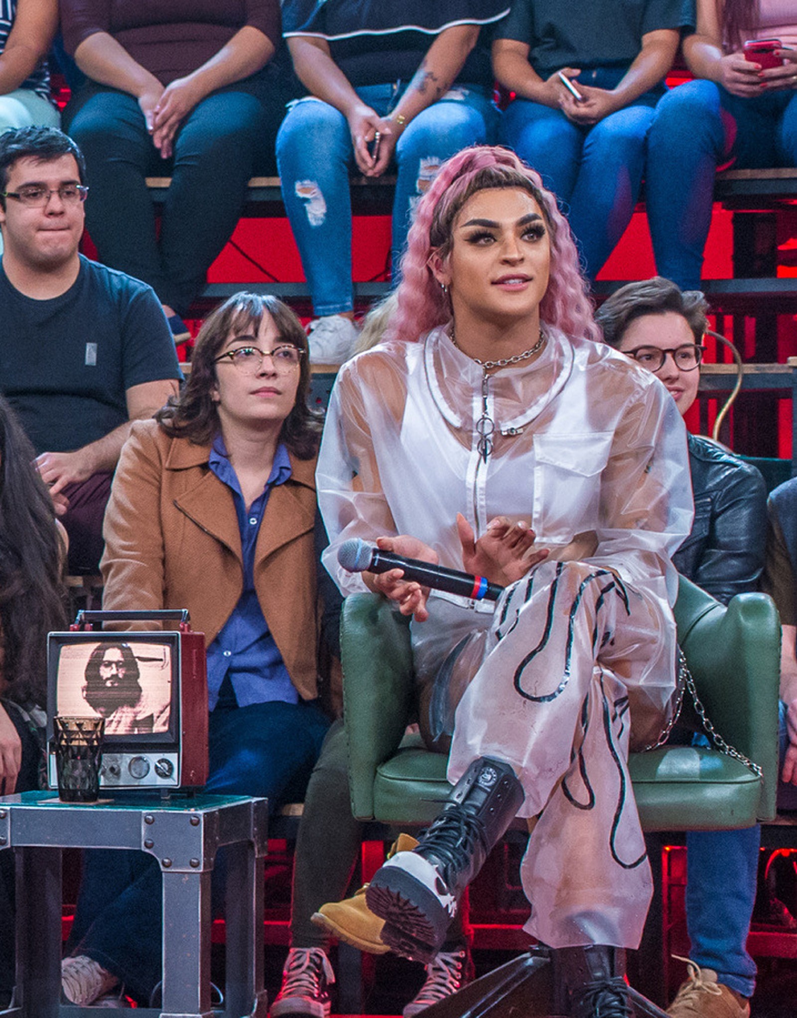 Pabllo Vittar se emociona ao lembrar bullying na infância: 'Foi muito difícil'. (Foto: Reprodução/TV Globo)