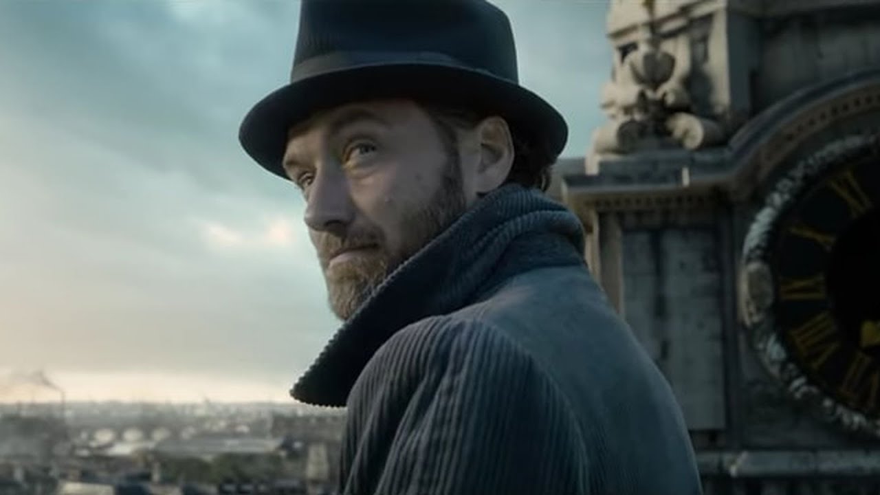 Jude Law interpreta Dumbledore em "Animais Fantásticos: Os Crimes de Grindelwald". (Foto: Divulgação/Warner Bros)