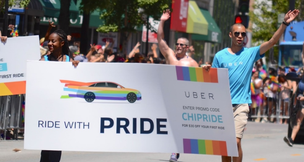 Uber na Parada do Orgulho LGBT de Chicago. (Foto: Reprodução)