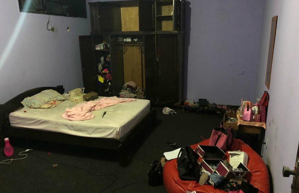 Quarto em imÃ³vel alvo de mandado de busca na OperaÃ§Ã£o Cinderela em RibeirÃ£o Preto. (Foto: DivulgaÃ§Ã£o)